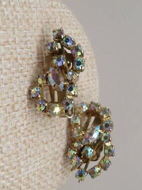 Vintage Continental Aurora Borealis Clip On Earrings